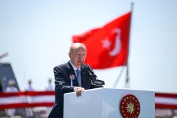 No midas a los aliados de la OTAN por lo que gastan, sino por lo que construyen