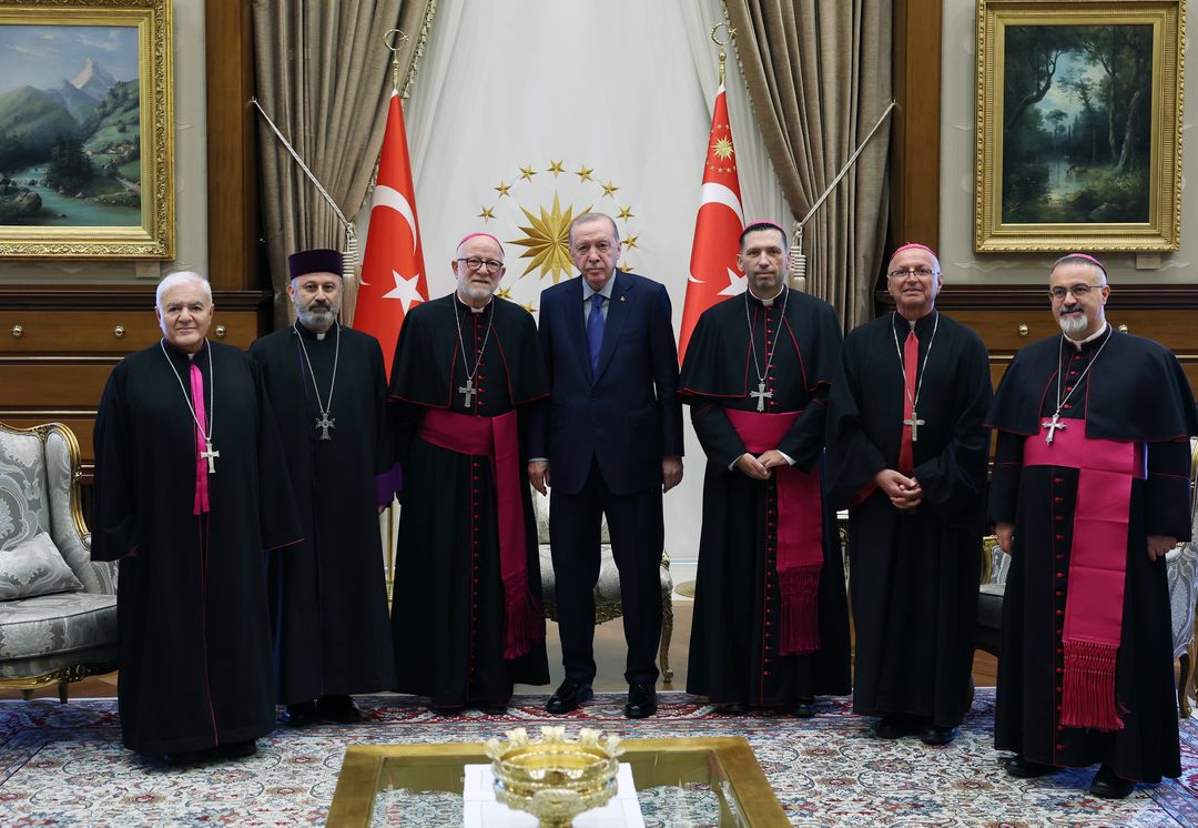 Presidenti Erdoğan pret delegacion të peshkopëve katolikë në Türkiye