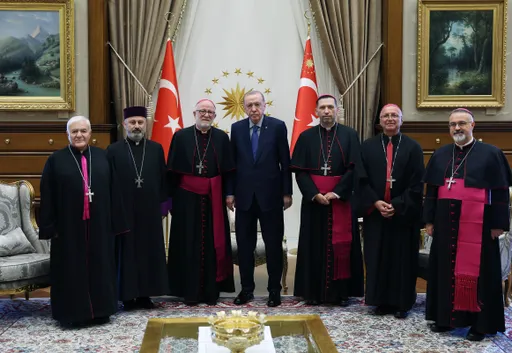 Presidenti Erdoğan pret delegacion të peshkopëve katolikë në Türkiye