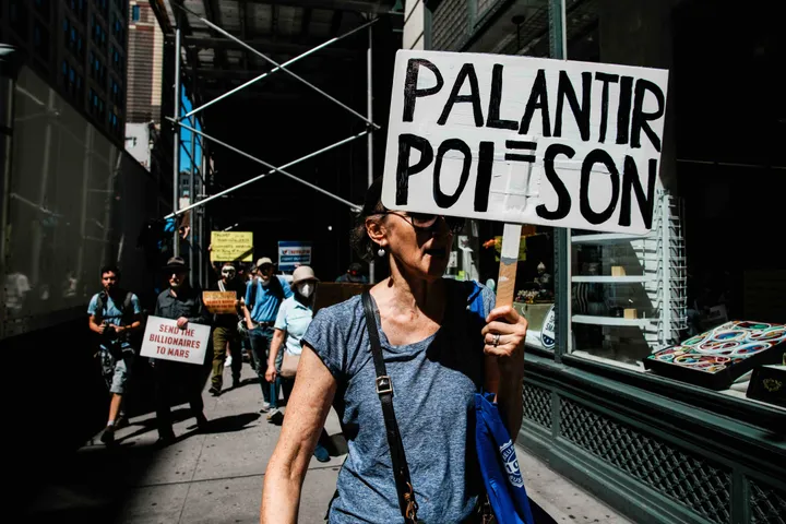 Испания рекомендует госкомпаниям отказаться от новых контрактов с Palantir