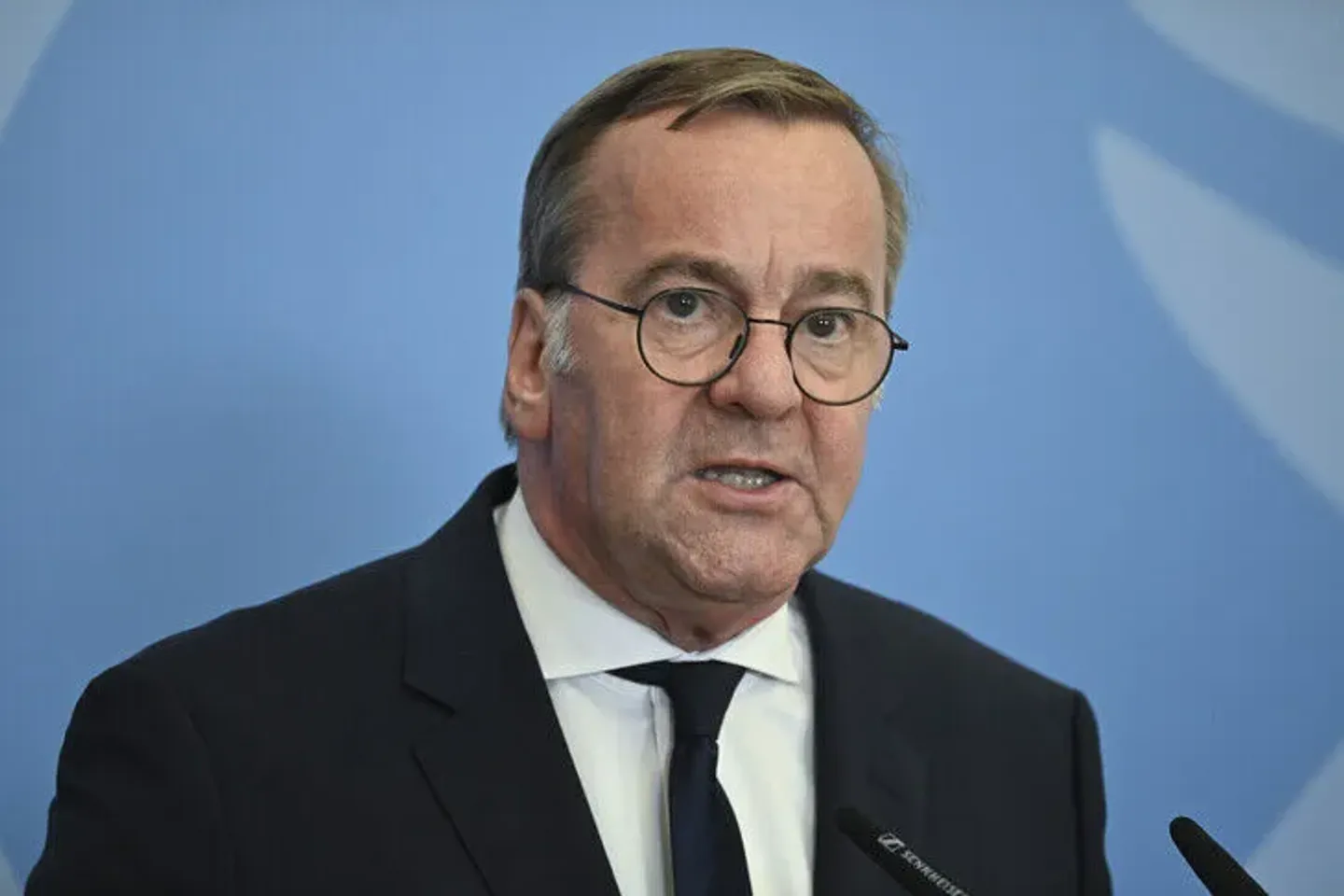 Ministri gjerman i Mbrojtjes: Anëtarësimi në NATO nuk nënkupton "bindje absolute" ndaj ShBA-së