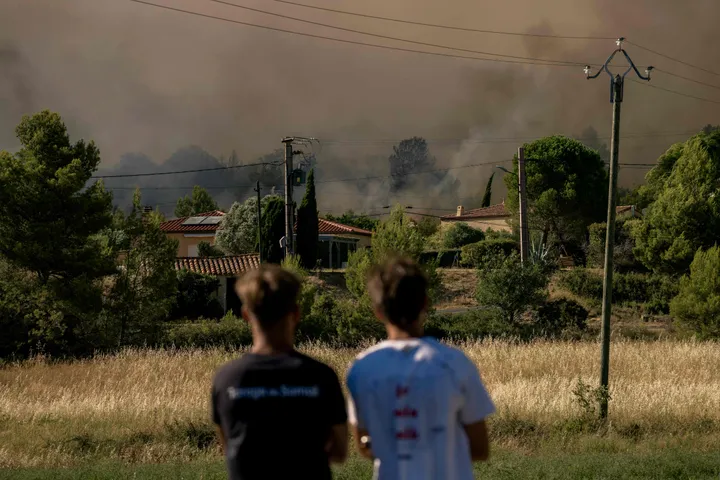 Incendie dans l’Aude: 150 pompiers toujours mobilisés après un feu ayant ravagé 900 hectares