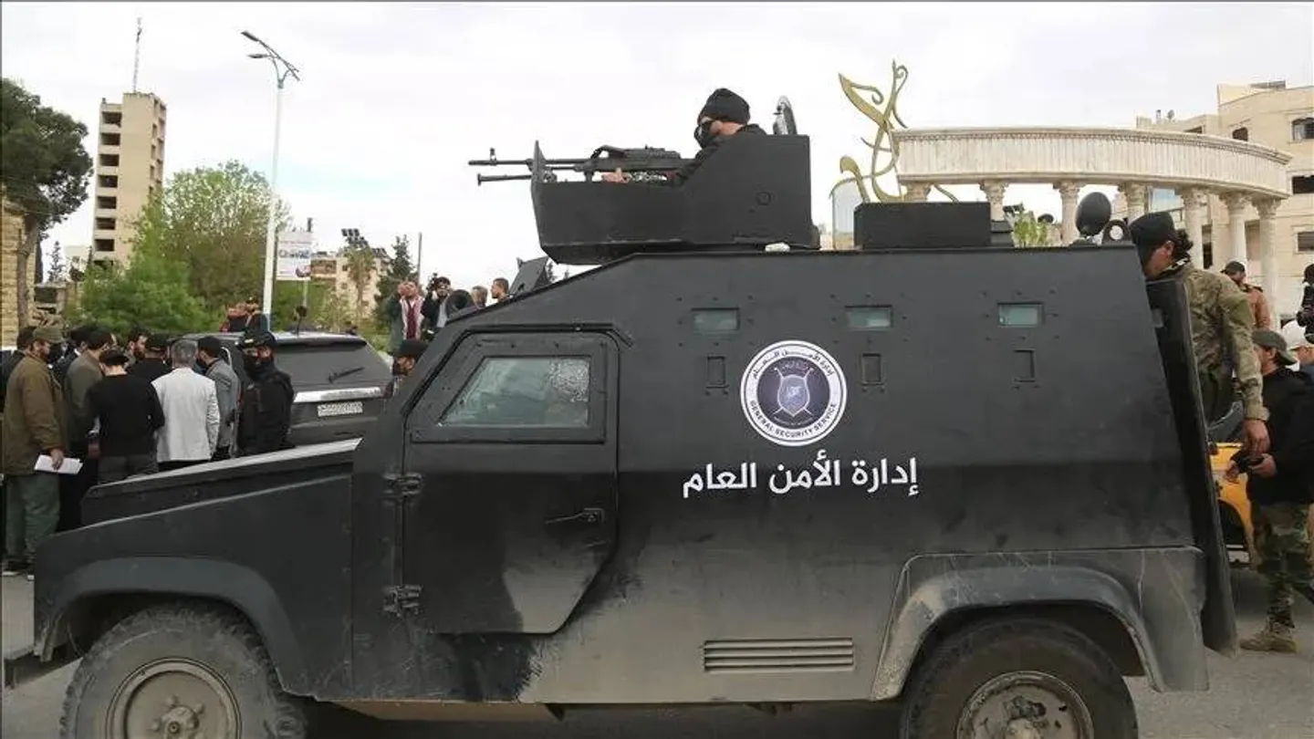 سوريا.. مقتل مسلح وإصابة 3 عناصر أمن بهجوم على حاجز في جرمانا بريف دمشق