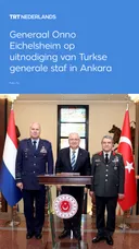 De Nederlandse chef van de generale staf generaal Onno Eichelsheim in Ankara