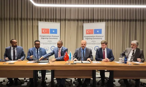 تركيا والصومال توقعان بروتوكولين لتعزيز التعاون في الملاحة البحرية وقانون البحار