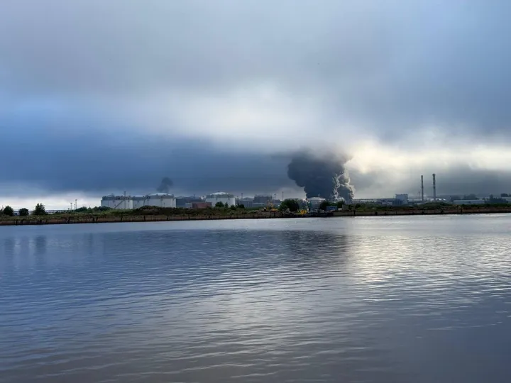 Украина нанесла удар по нефтяному терминалу в Санкт-Петербурге