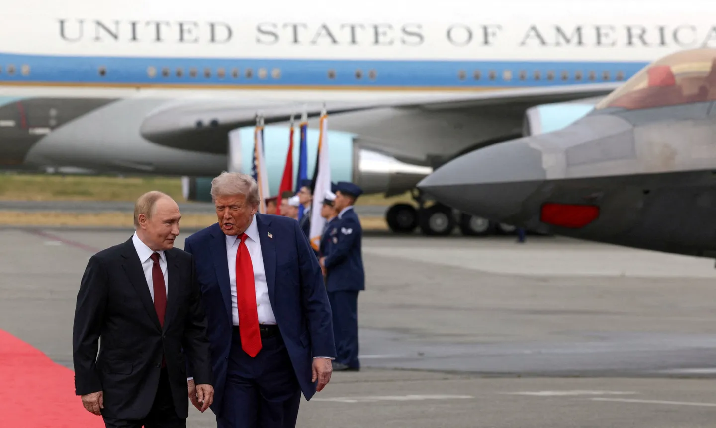 Путин и Трамп провели полуторачасовые переговоры по телефону