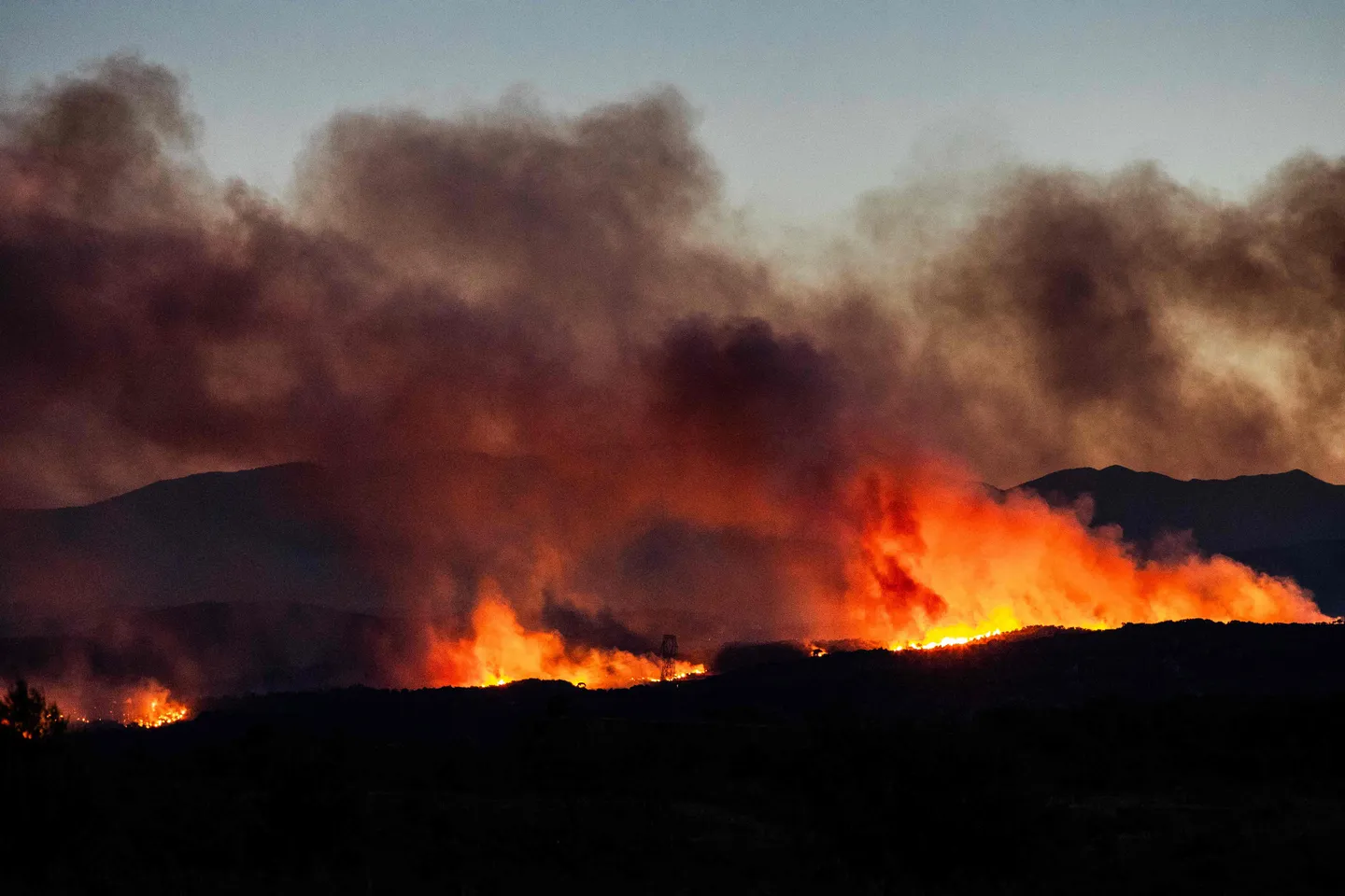 Troisième canicule en France: des incendies en série dans le sud