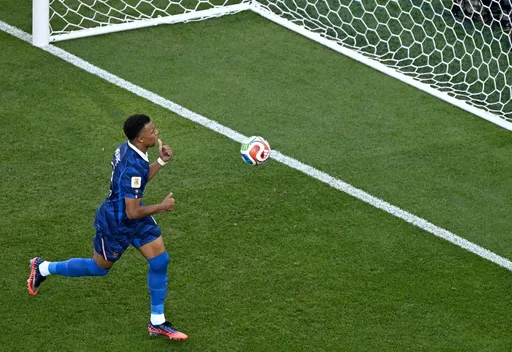 Racisme et football: la sénatrice menace Mbappé de poursuites après qu’il l’a recadrée