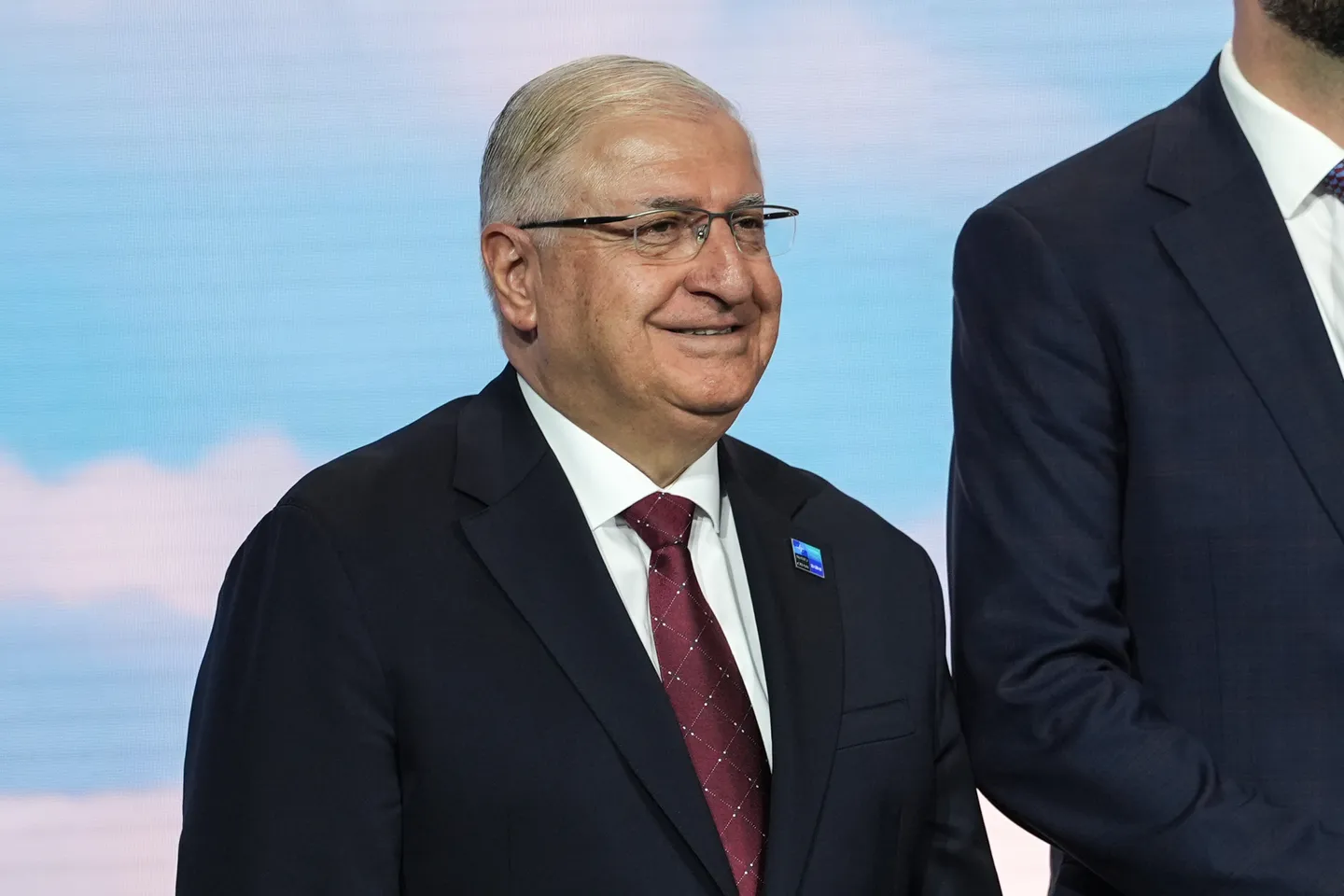 Минобороны Турции призывает НАТО запустить реальное производство оружия