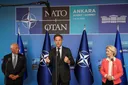Mensagem de "unidade" da UE e da NATO