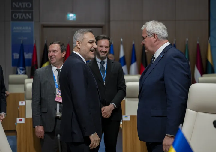 Fidan a rencontré les alliés de l'OTAN, l'Ukraine et les partenaires du Golfe à Ankara