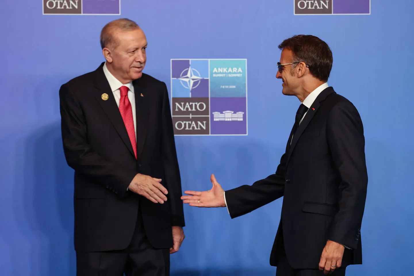 Erdogan urges stronger UN leadership in call with Macron, extends COP31 invitation