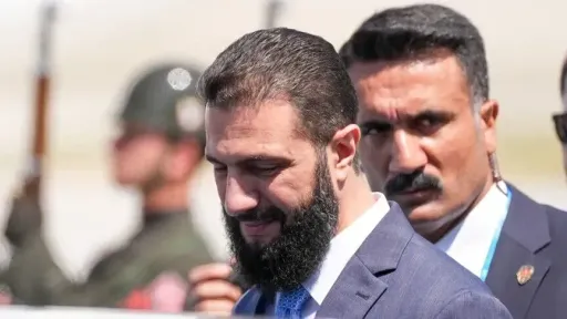 Sharaa: Siria ka arritje të madhe me heqjen e sanksioneve të ShBA-së dhe mbështetjen nga Türkiye
