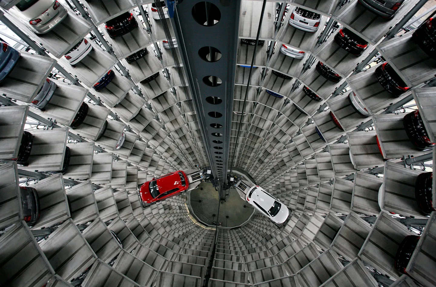 Volkswagen razmatra zatvaranje nekoliko fabrika u Njemačkoj, ugroženo oko 40.000 radnih mjesta