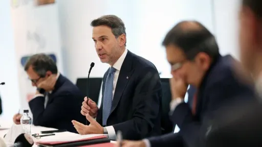 Ministri turk i Energjisë takohet me homologun irakian në Bagdad