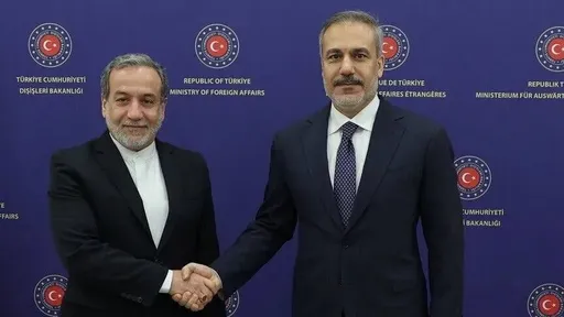 فيدان وعراقجي يبحثان تطورات المنطقة ووقف إطلاق النار