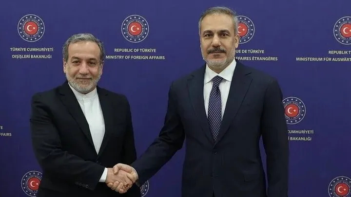 فيدان وعراقجي يبحثان تطورات المنطقة ووقف إطلاق النار