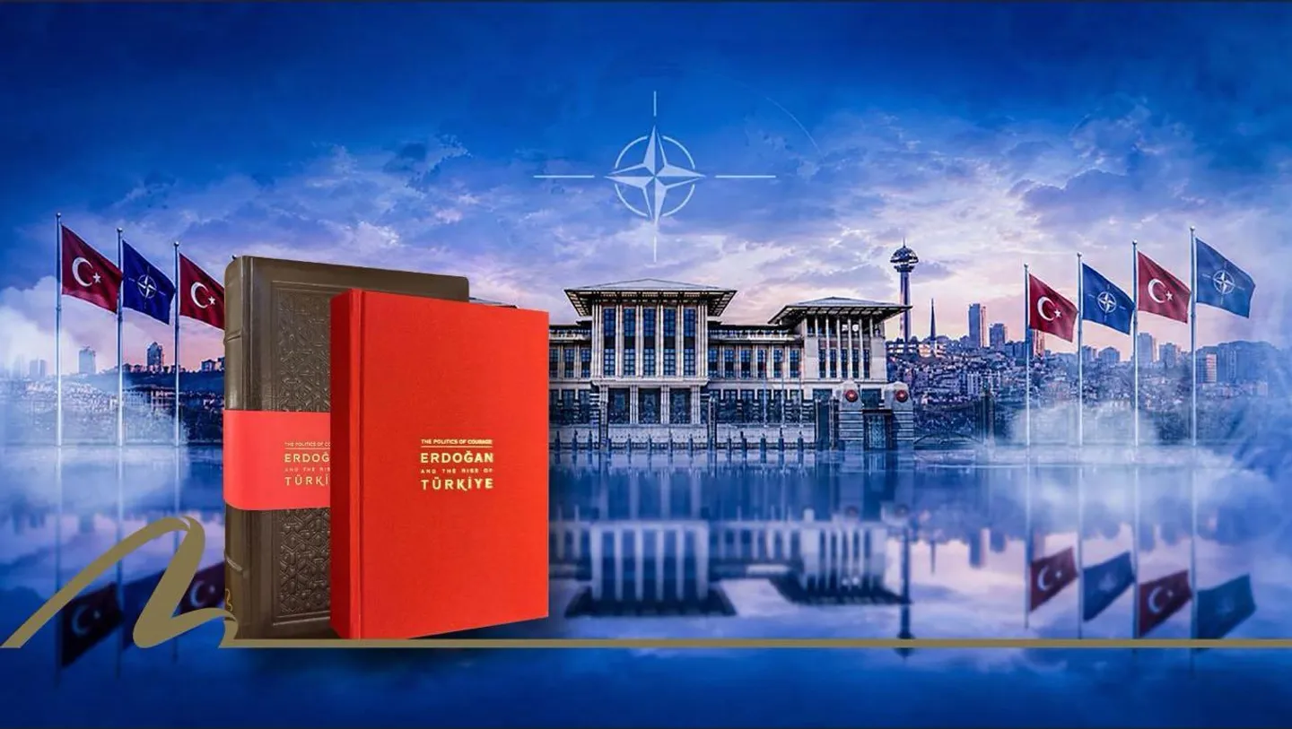 Erdoğan u dhuroi liderëve të NATO-s një libër mbi lidershipin e tij dhe transformimin e Türkiyes