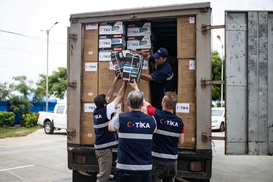 TİKA Venesuelaya humanitar yardım göndərib
