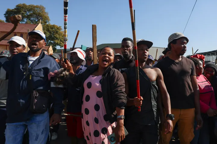Waandamanaji nchini Afrika Kusini wanavamia nyumba hadi nyumba kuwasaka wahamiaji