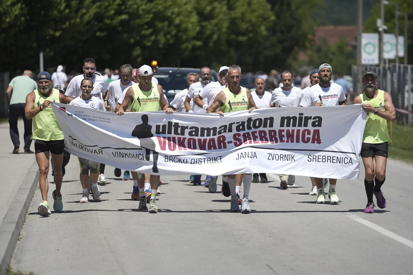 Ultramaratonci iz Vukovara stigli u Potočare: Svakog dana moramo se sjećati Srebrenice