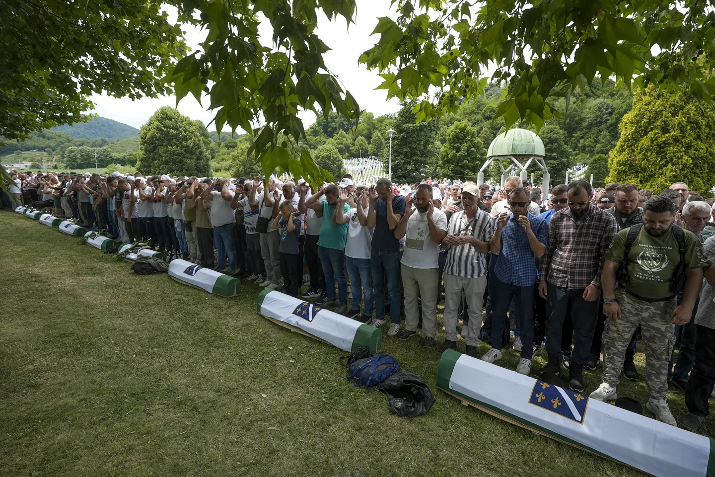 Klanjana dženaza i obavljen ukop deset žrtava genocida u Srebrenici