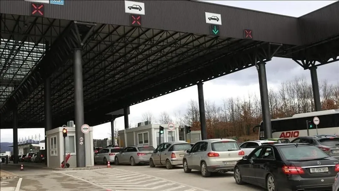 Rritet fluksi në kufirin Shqipëri Kosovë  mbi 2 5 milionë hyrje dalje në dy muajt e fundit