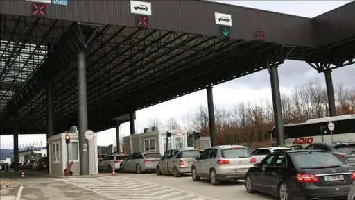Rritet fluksi në kufirin Shqipëri-Kosovë, mbi 2,5 milionë hyrje-dalje në dy muajt e fundit