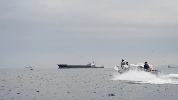 Iran shuts Hormuz, strikes Gulf states after US attacks