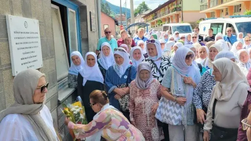 31. godišnjica genocida: Preživjeli i članovi udruženja obišli mjesta masovnih egzekucija Bošnjaka u Srebrenici