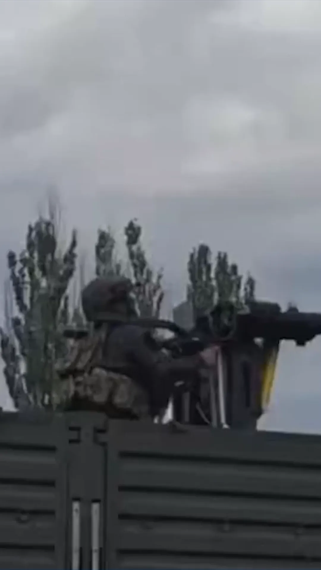 Tentara Rusia kehilangan kendali atas senapan mesin berat selama uji tembak