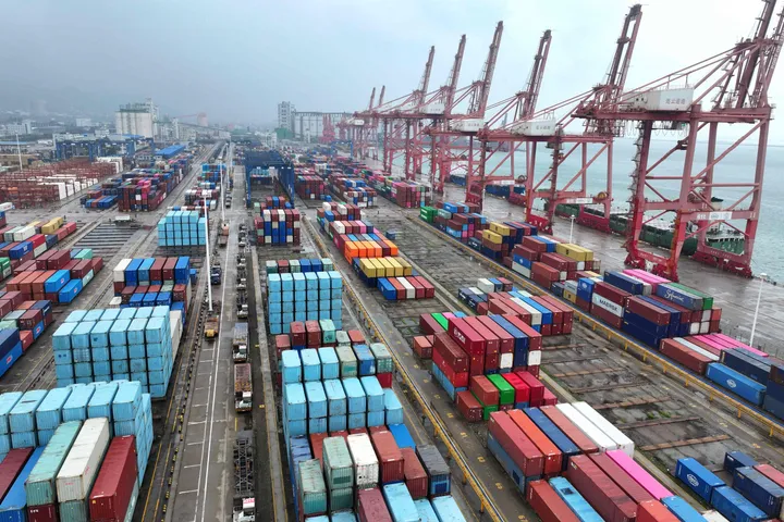 Brussel hervormt aanbestedingen: kwaliteit boven laagste prijs tegen China