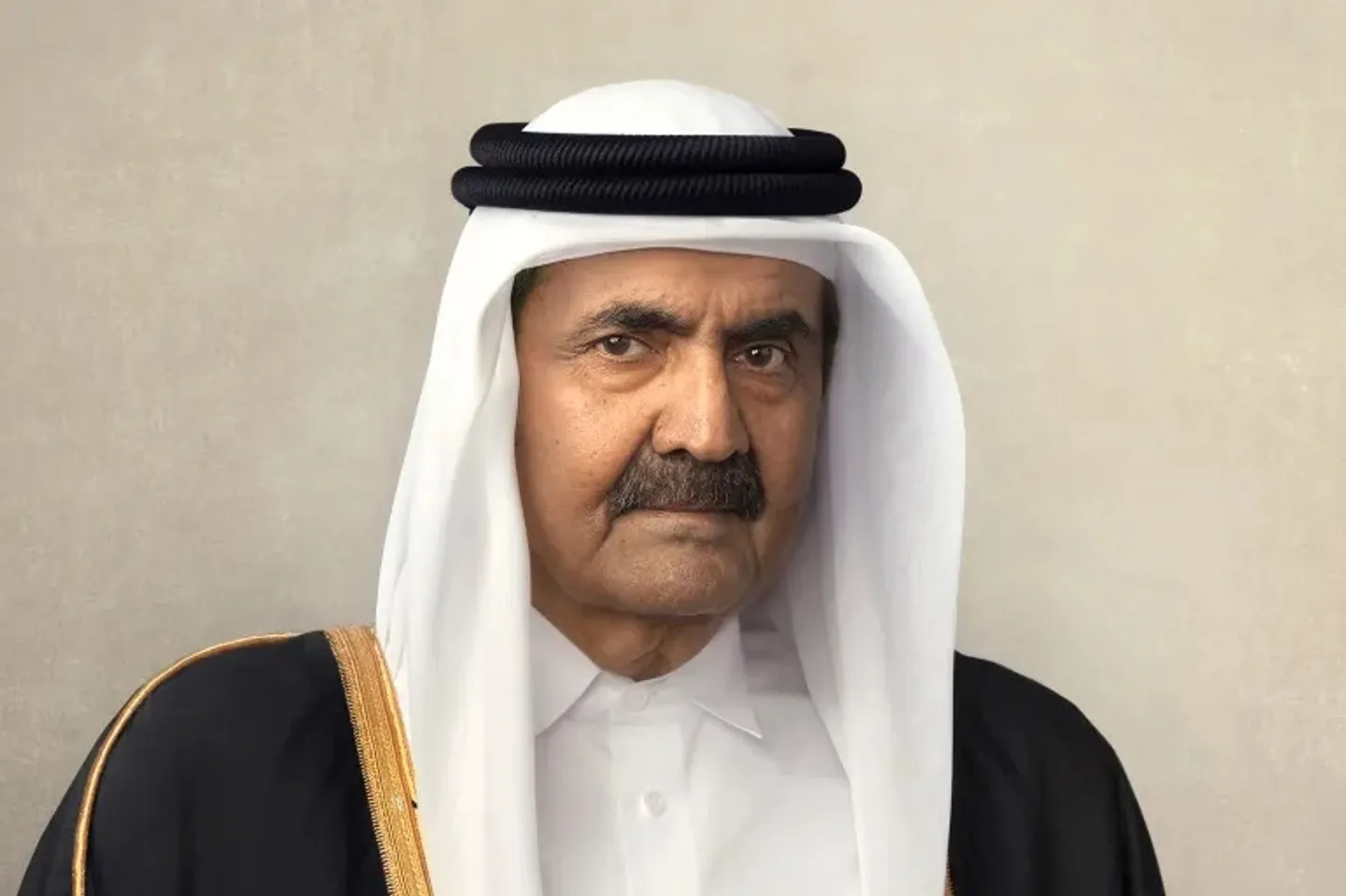 Soomaaliya oo Hoos u Dhigtay Calanka Baroordiiqda Geerida Sheekh Xamad Bin Khaliifa Al Thaani