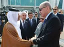 Presidenti Erdoğan mbërrin në Katar për të shprehur ngushëllime pas vdekjes së ish-emirit