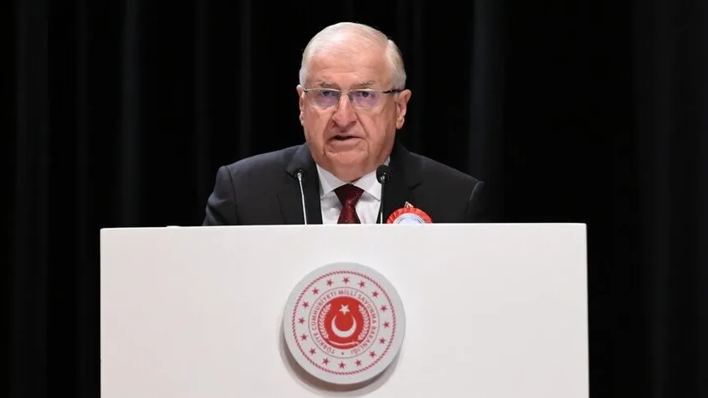 Ministri turk i Mbrojtjes: Fryma e grusht shtetit të mposhtur duhet të udhëheqë brezat e ardhshëm