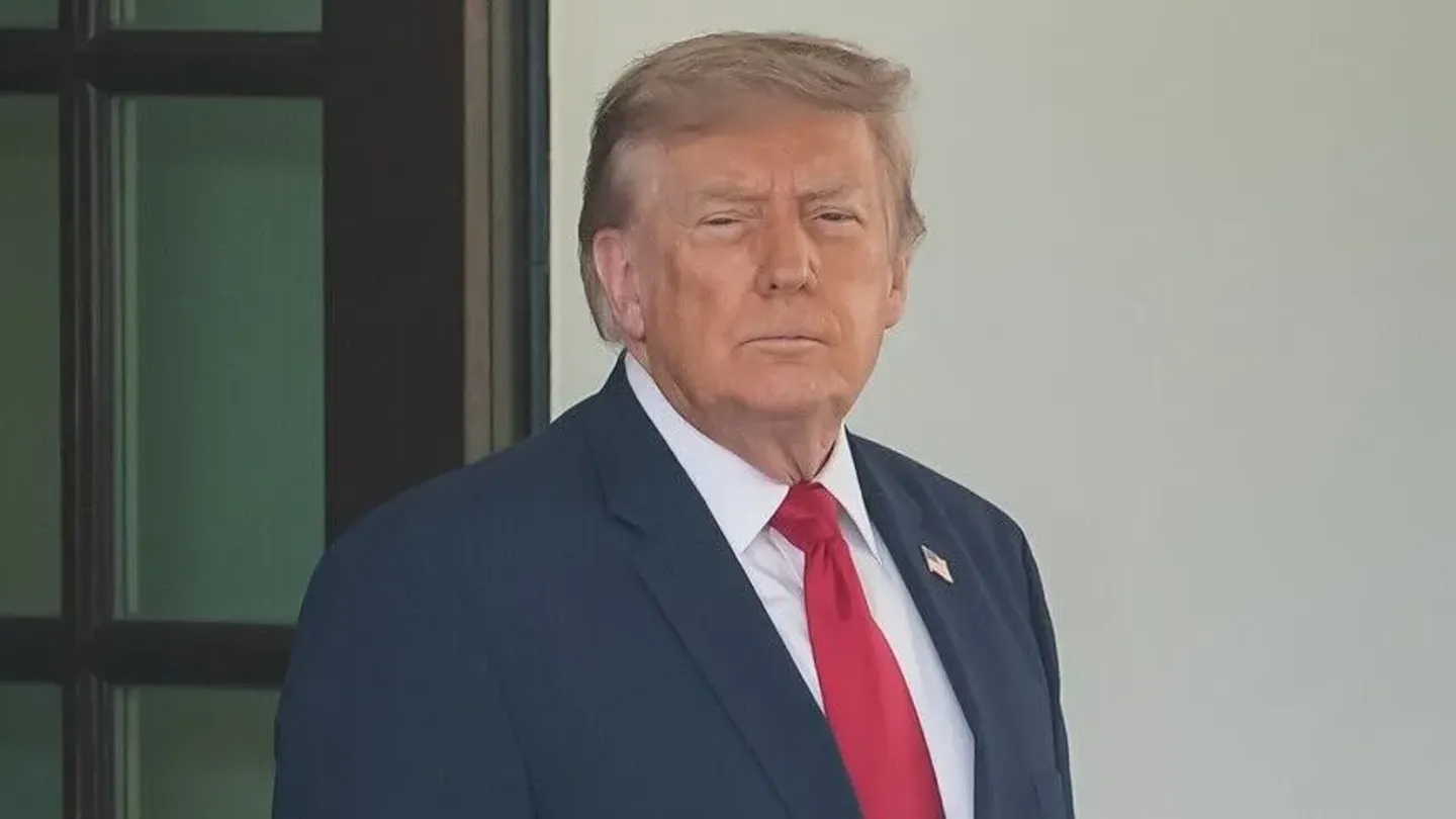 Trump: Asnjë vend “nuk duhet të ketë të drejtë” të vendosë tarifë për Ngushticën e Hormuzit