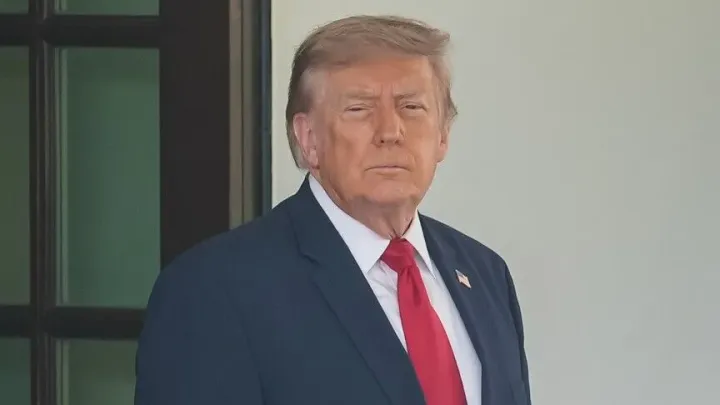 Trump: Asnjë vend “nuk duhet të ketë të drejtë” të vendosë tarifë për Ngushticën e Hormuzit