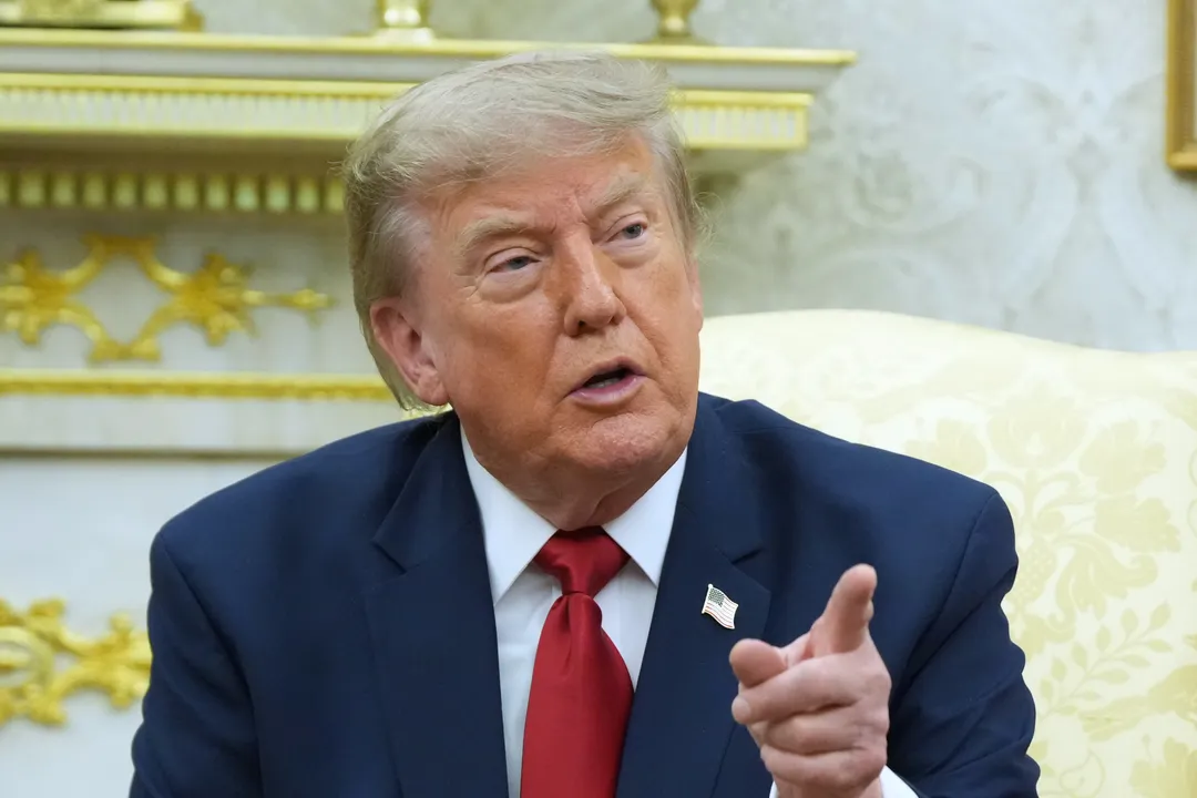 Trump ya ce Amurka za ta kai hari kan tashoshin wutar lantarki da gadoji na Iran a makon gobe