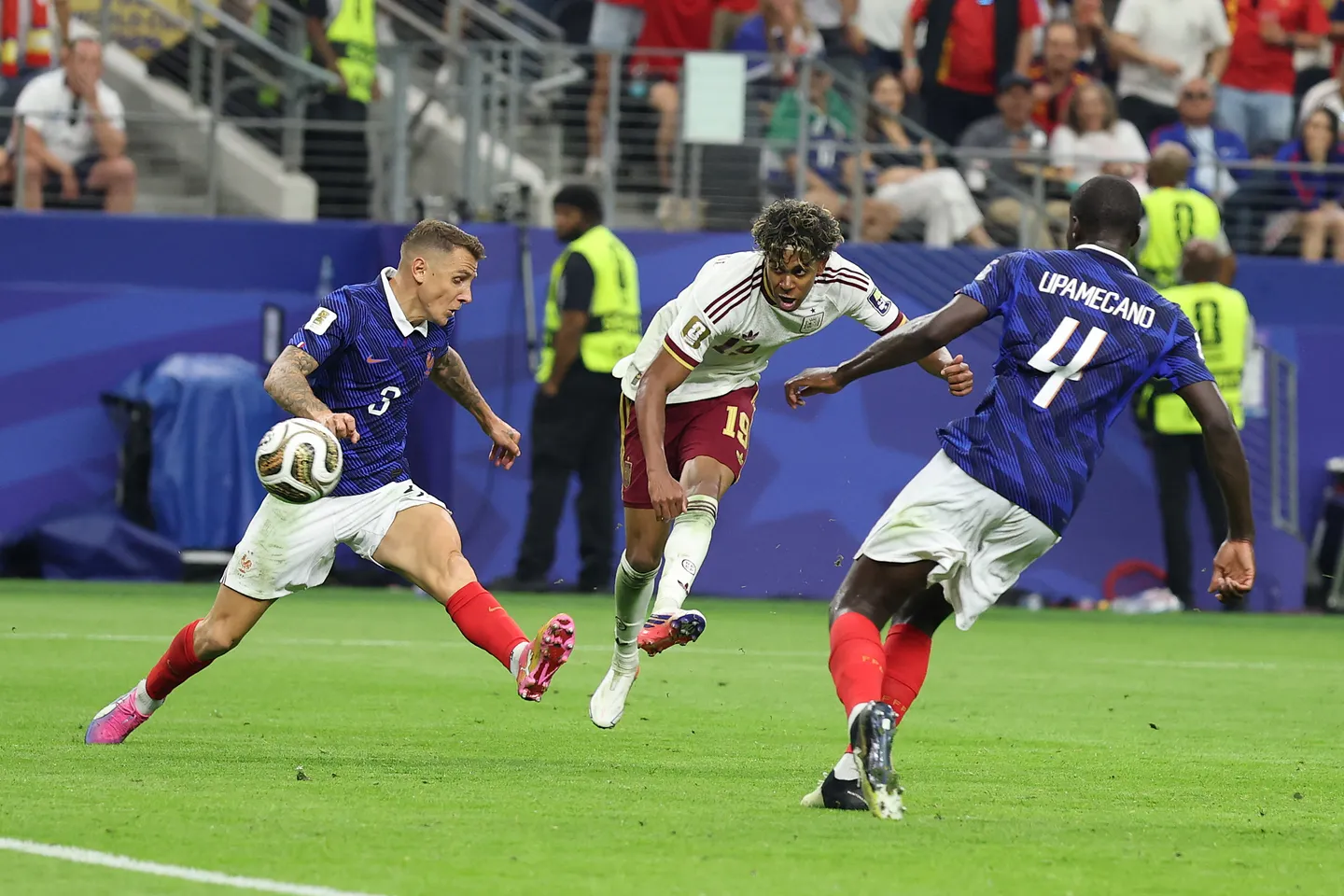 "الماتادور" الإسباني يهزم "الديك" الفرنسي ويتأهل لنهائي مونديال 2026