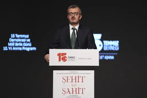 July 15 resistance is 'powerful manifesto of democracy': Turkish official