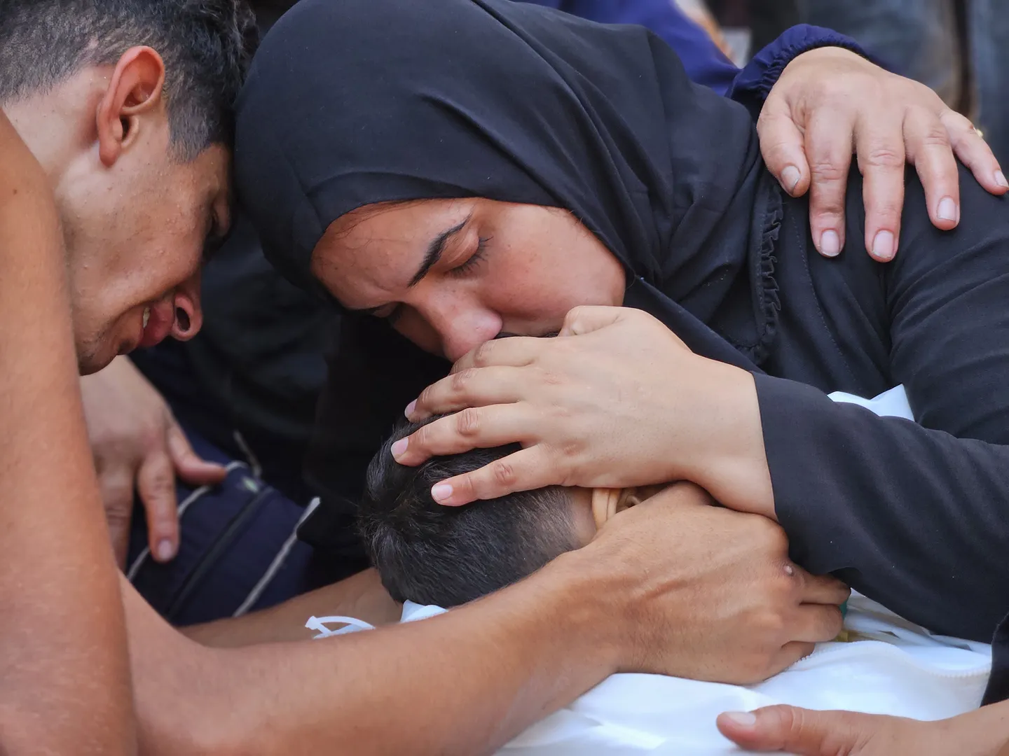 Izraeli sulmon sërish Gazën përgjatë 24 orëve të fundit, regjistrohen 13 viktima