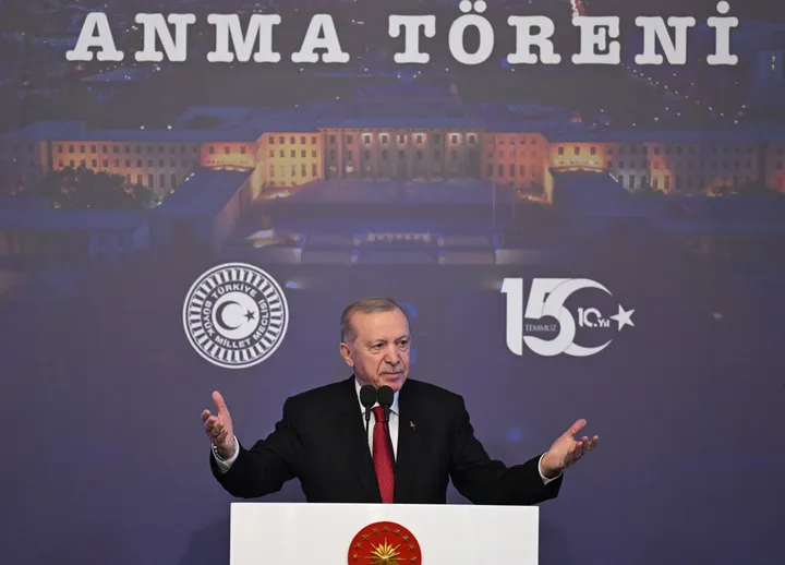 Erdogan hails Türkiye's 'courageous resistance' to foil 'imperialist coup'