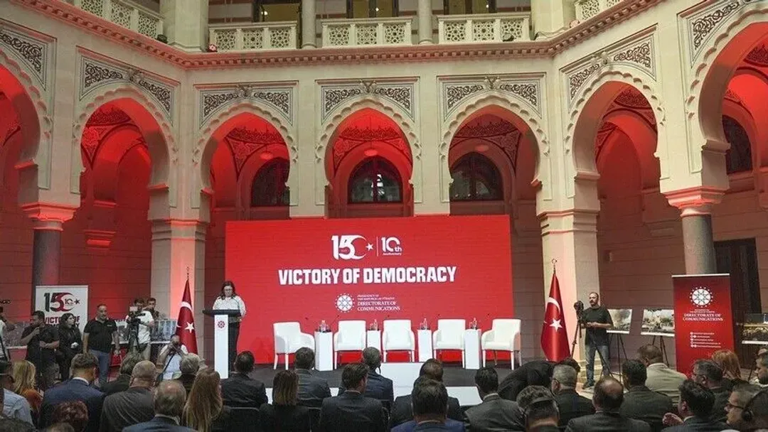 U Sarajevu održan panel "Narodna volja i demokratski otpor: Deseta godišnjica 15. jula“