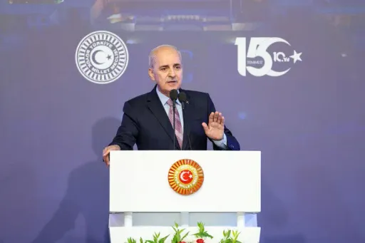 Kryeparlamentari turk: Populli turk i dha fund historisë së grushteve të shtetit më 15 korrik