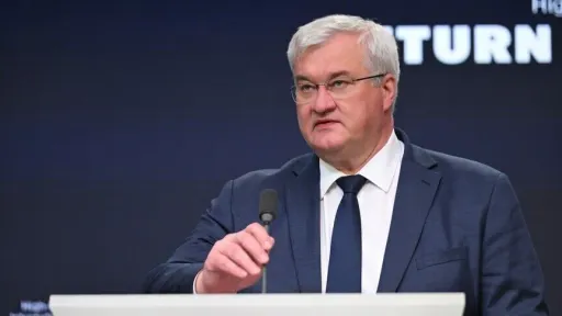 Kryediplomati ukrainas: Bisedimet e mundshme Zelenskyy-Putin mund të zhvillohen në Türkiye
