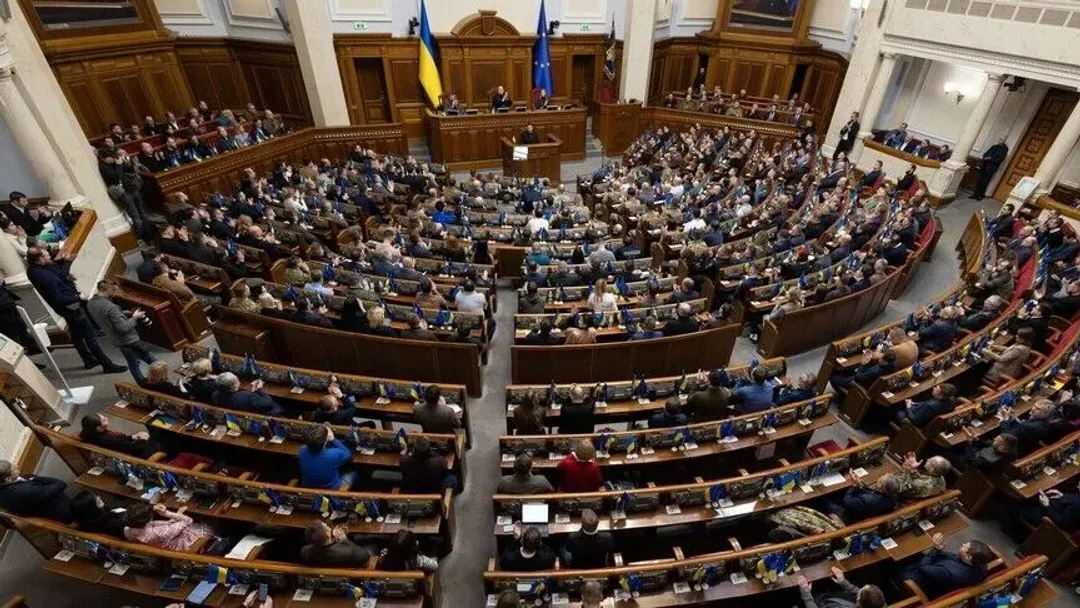 Parlamenti i Ukrainës miraton Serhii Koretskyi si kryeministër të ri