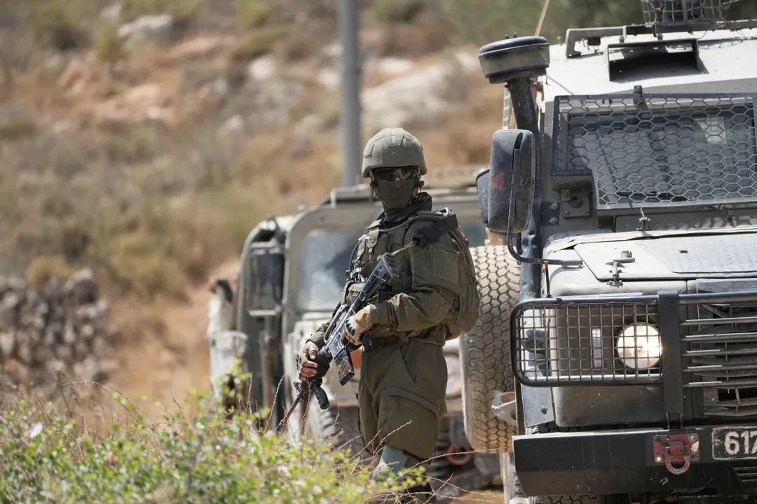Les forces israéliennes renforcent leur présence militaire en Cisjordanie occupée