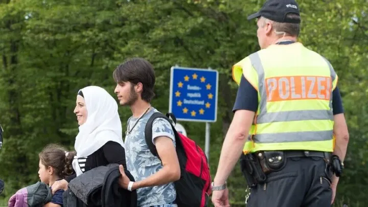 Šef EU za migracije poziva Njemačku da postepeno ukine unutrašnje granične kontrole