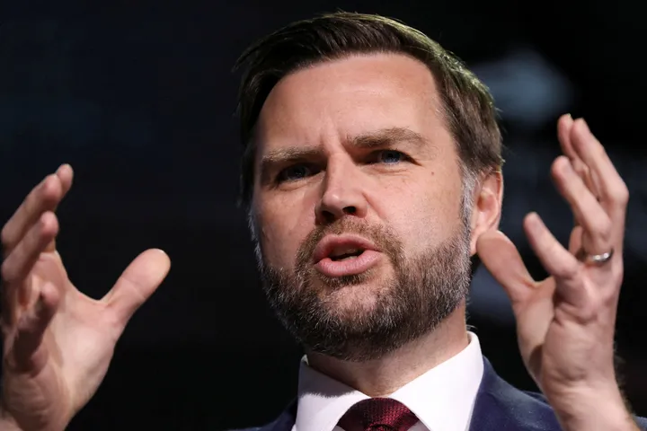 Vance rejeita possível “guerra sem fim” no Irão, afirmando que Trump alcançará os seus objectivos